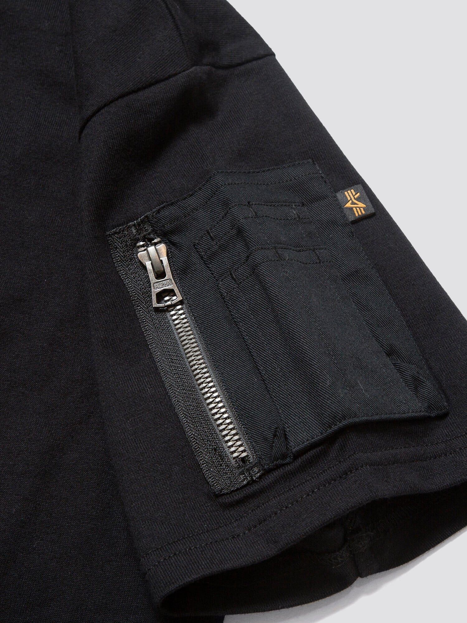 GRAMICCI X ALPHA COTTON CIGAR POCKET TEE - Image 9